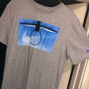 Nike basketball t-shirt